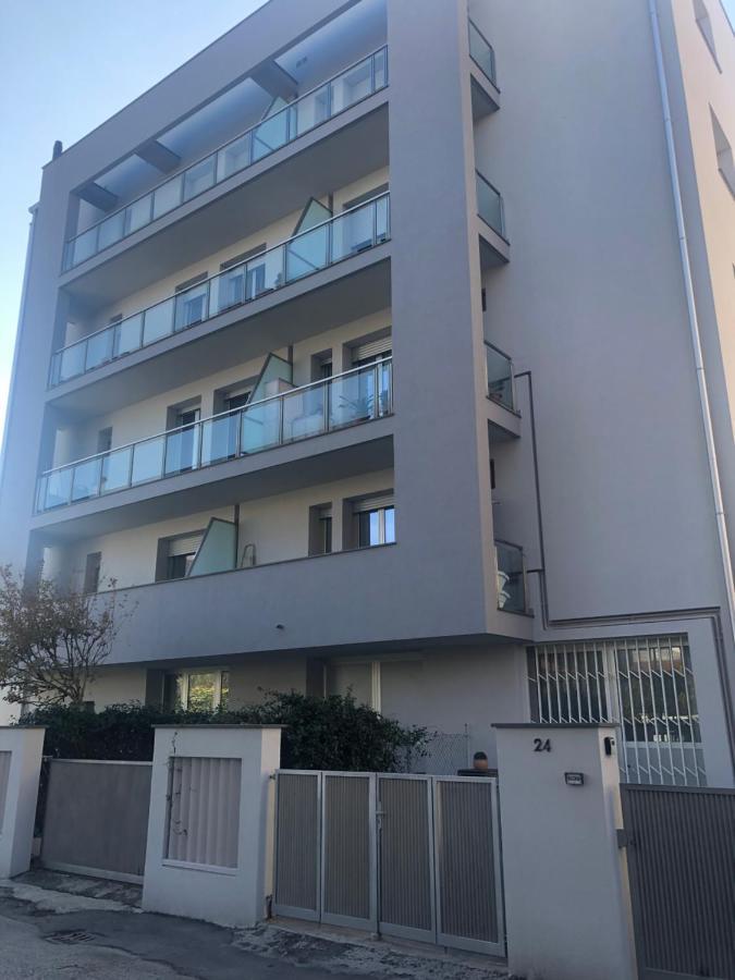 リミニA Casa Minervaアパートメント エクステリア 写真