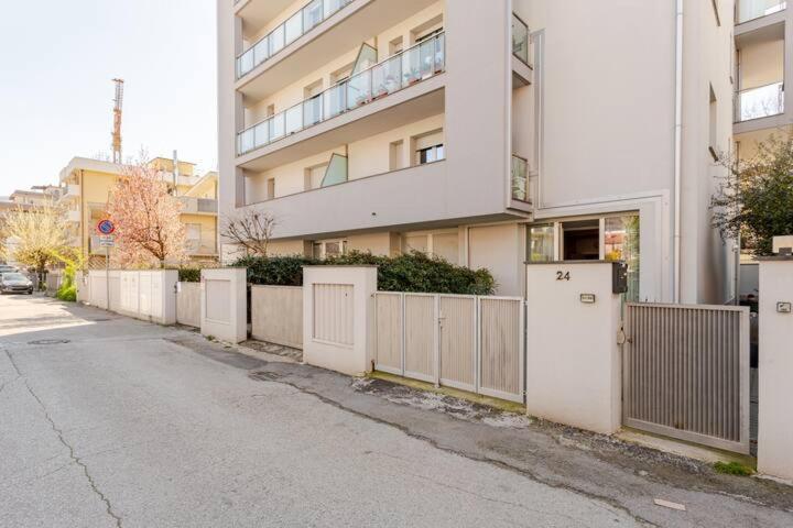 リミニA Casa Minervaアパートメント エクステリア 写真