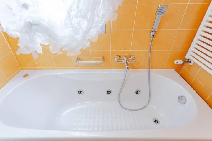 リミニA Casa Minervaアパートメント エクステリア 写真