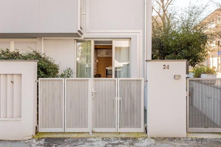 リミニA Casa Minervaアパートメント エクステリア 写真